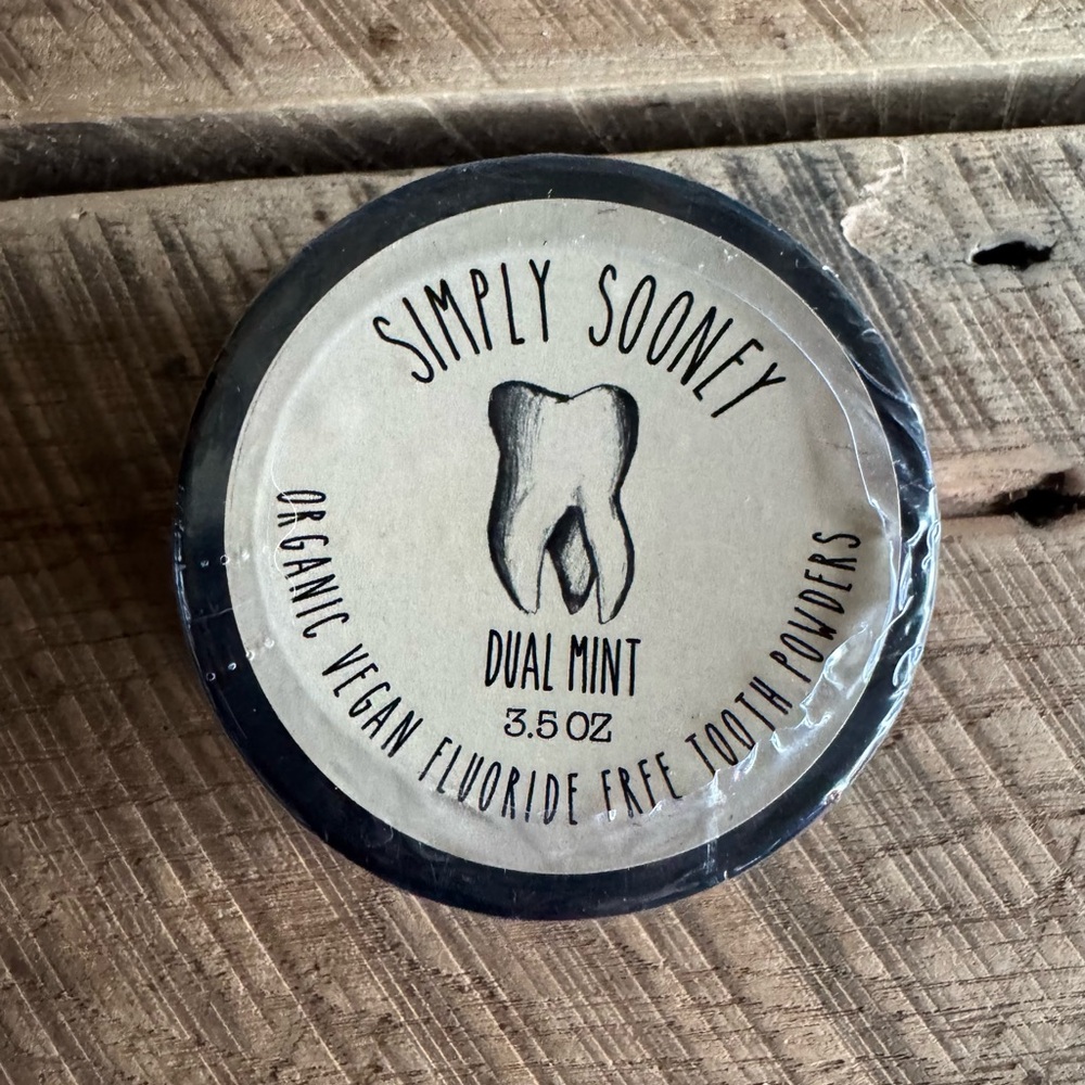 Simply Sooney Dual Mint Tooth Powder